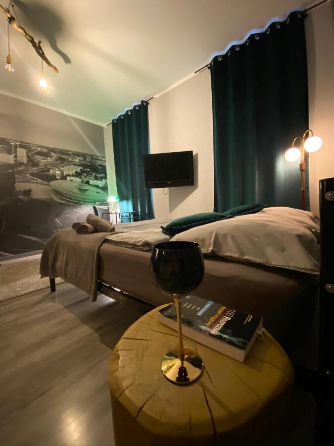Apartament Czarne Zloto Katowice Esterno foto